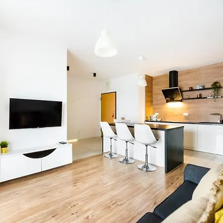 Magazynowa Exclusive Amber * Варшава